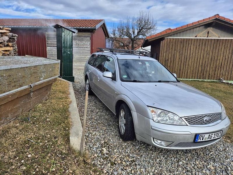 Gebraucht Ford Mondeo Ghia 131 PS (96 kW) 2006 Silber Kombi