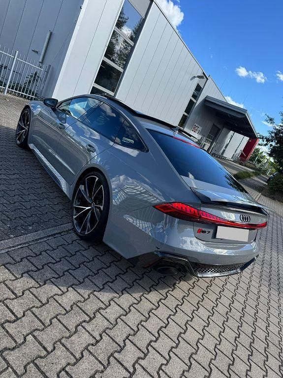 Grau Gebraucht 2019 Audi RS7 Ambiente Kleinwagen | 70.990 € - Bild 1/4
