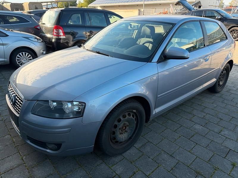 Grau Gebraucht 2007 Audi A3 Kleinwagen | 1.990 € (Superpreis) - Bild 1/4