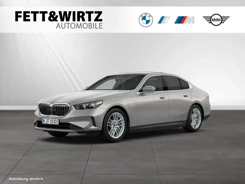 Gebraucht BMW 550e Comfort Edition 489 PS (359 kW) 2024 Limousine