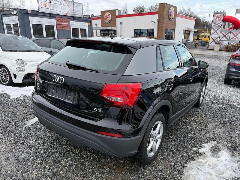 Gebraucht Audi Q2 Basis 150 PS (110 kW) 2018 Schwarz SUV