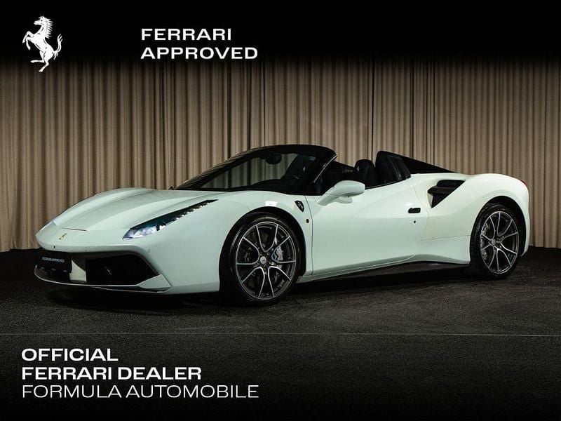 Weiß Gebraucht 2017 Ferrari 488 Cabrio | 230.860 € (Teuer) - Bild 1/4