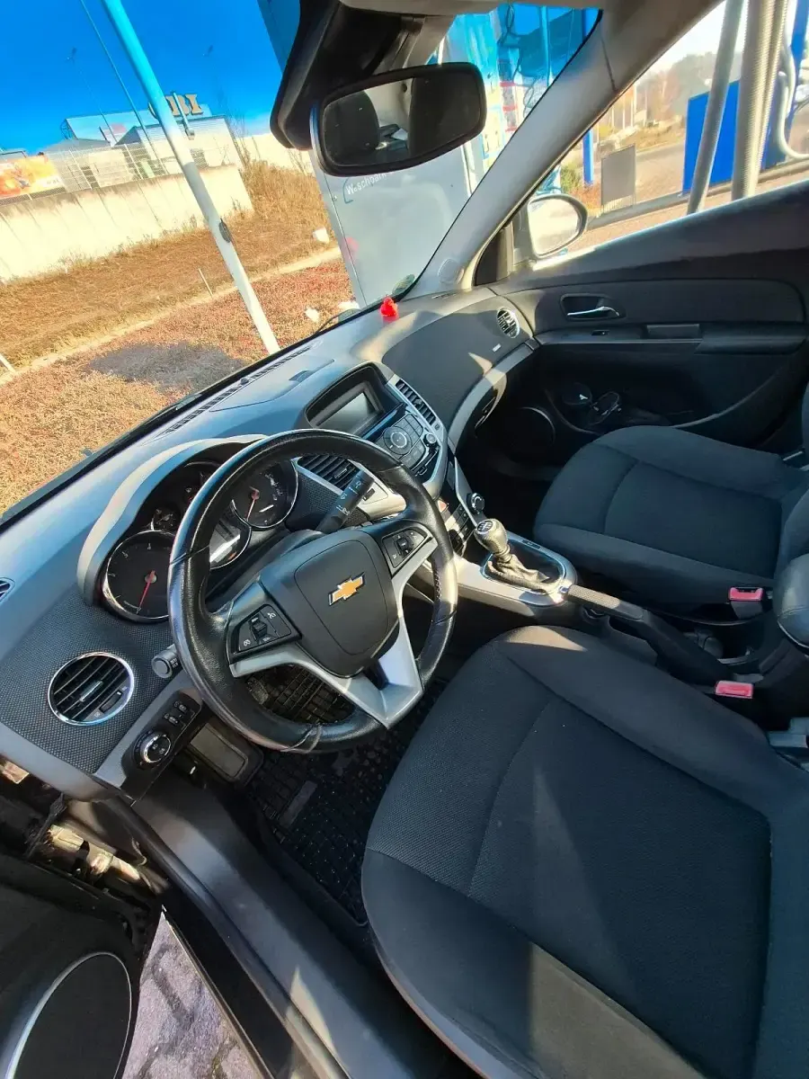 Gebraucht Chevrolet Cruze 170 PS (125 kW) 2012 Schwarz Limousine