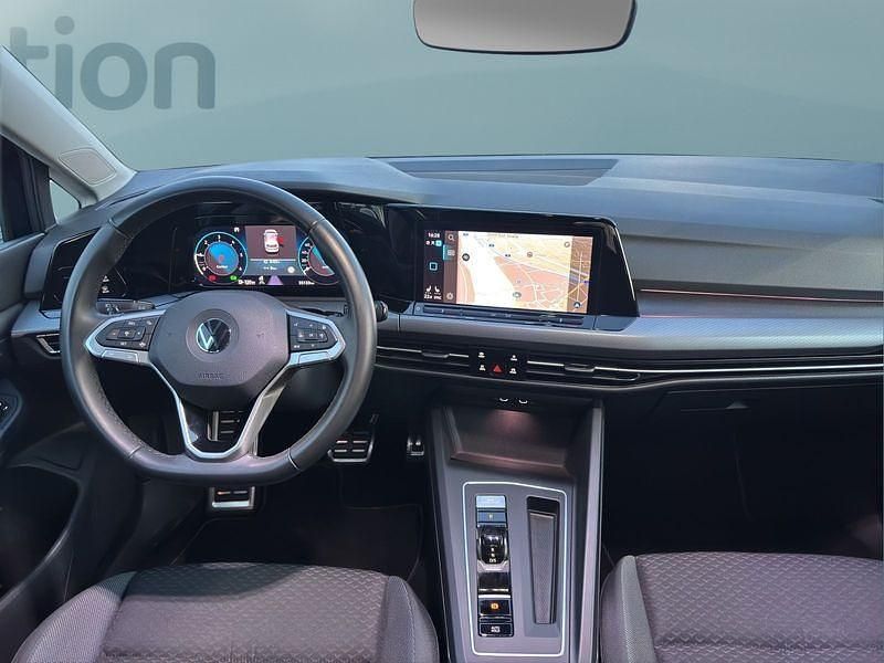 Gebraucht VW Golf VIII 150 PS (110 kW) 2022 Blau Kleinwagen