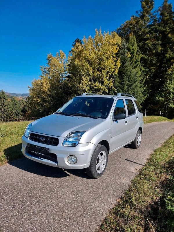 Silber Gebraucht 2005 Subaru Justy Kleinwagen | 2.300 € (Fairer Preis) - Bild 1/4