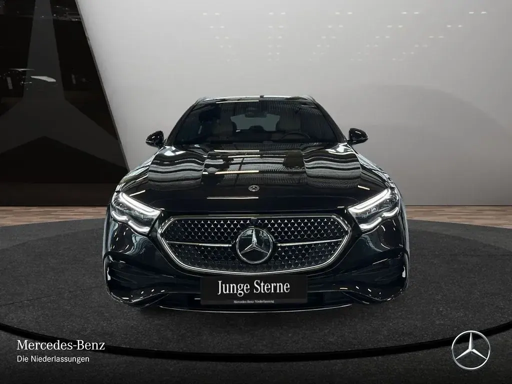 Gebraucht Mercedes E300 AMG 204 PS (150 kW) 2025 Grau Limousine