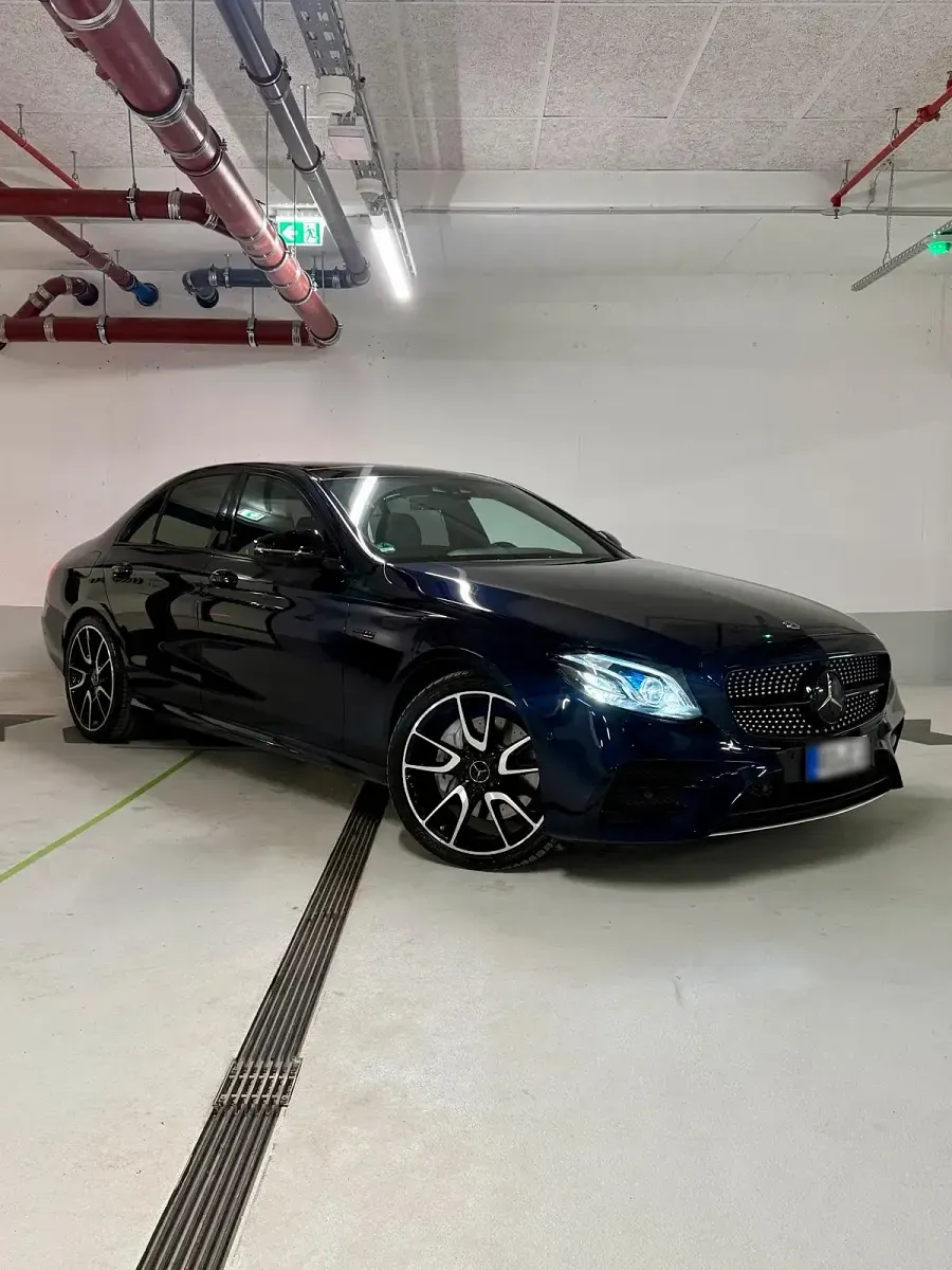 Gebraucht Mercedes E43 AMG AMG 401 PS (294 kW) 2017 Blau Limousine