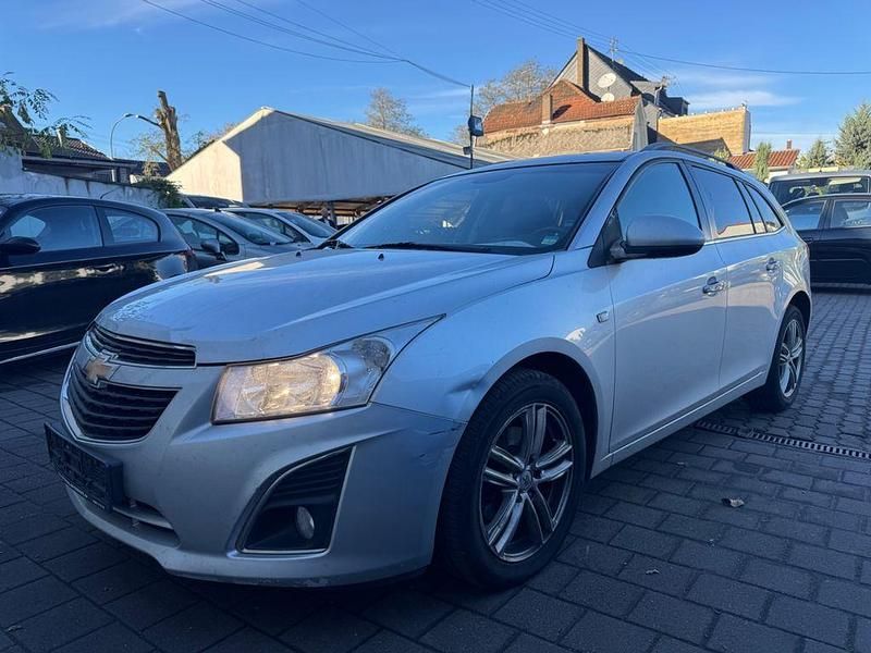 Gebraucht Chevrolet Cruze LTZ 163 PS (119 kW) 2013 Silber Kombi
