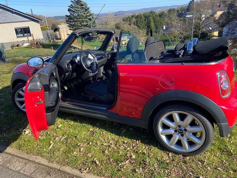 Gebraucht Mini Cooper 122 PS (89 kW) 2013 Rot Kleinwagen