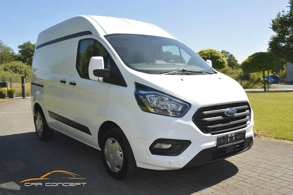 Gebraucht Ford Transit Custom 131 PS (96 kW) 2021 Weiß Van / Kleinbus