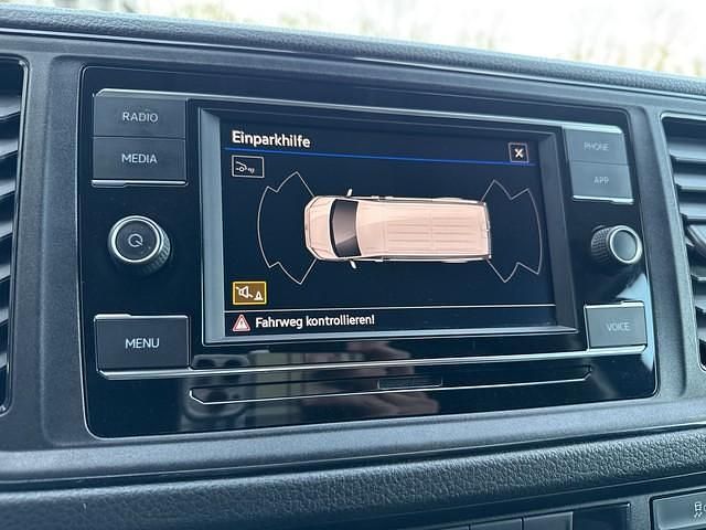 Gebraucht VW Crafter 140 PS (102 kW) 2023 Blau Van