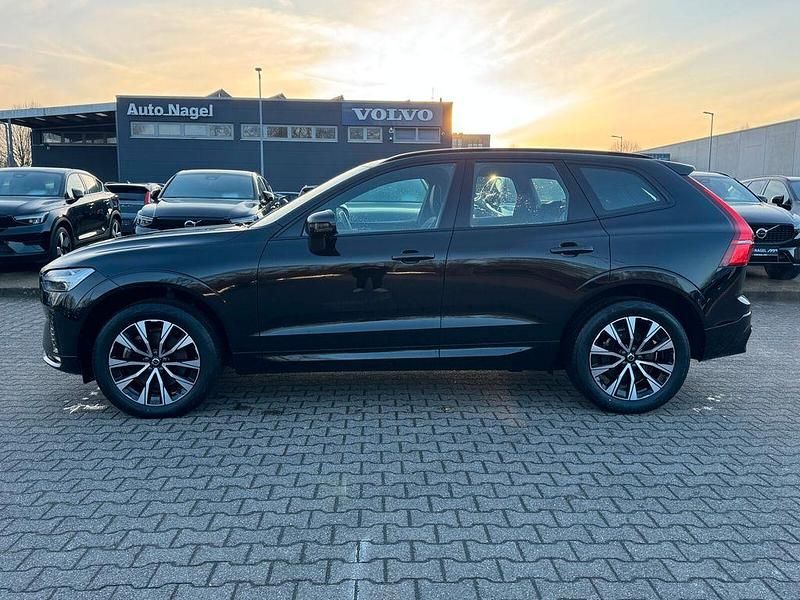Gebraucht Volvo XC60 Plus 197 PS (144 kW) 2022 Schwarz SUV