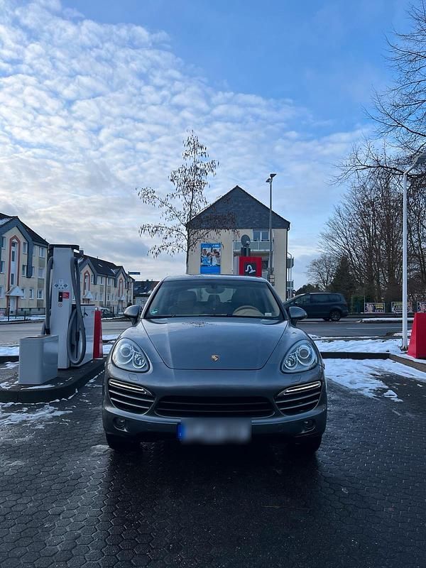 Gebraucht Porsche Cayenne 245 PS (180 kW) 2013 Grau SUV