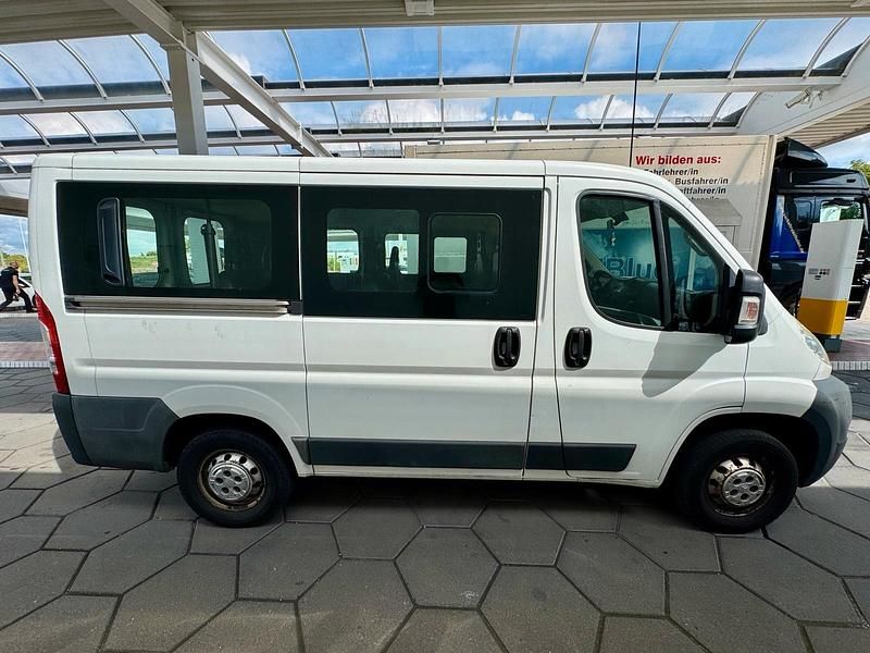 Weiß Gebraucht 2012 Citroën Jumper Van / Kleinbus | 6.999 € (Fairer Preis) - Bild 1/4