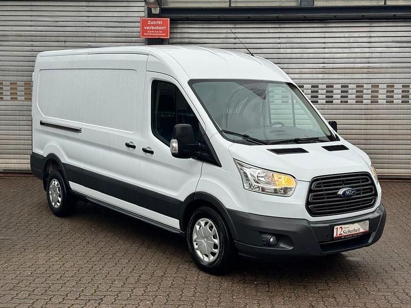 Gebraucht Ford Transit Trend 170 PS (125 kW) 2019 Weiß Van / Kleinbus