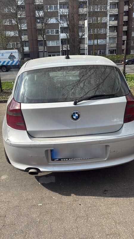 Silber Gebraucht 2007 BMW M1 Coupé | 1.600 € - Bild 1/4