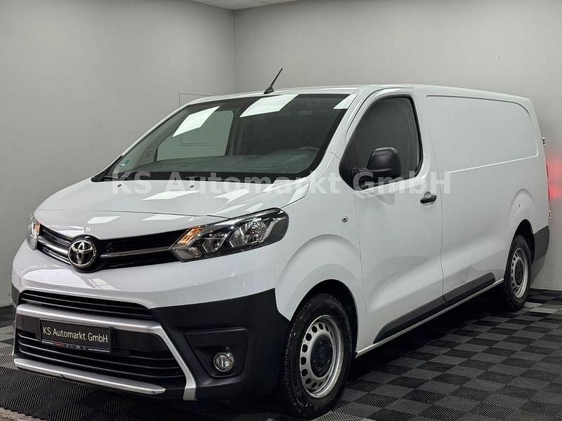 Gebraucht Toyota Proace 144 PS (105 kW) 2023 Weiß Van / Kleinbus