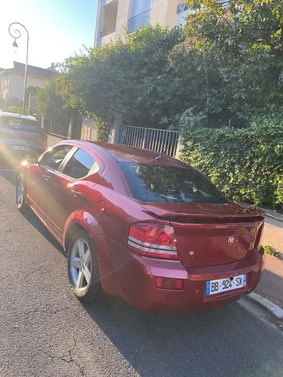 Gebraucht Dodge Avenger 140 PS (102 kW) 2008 Rot Limousine