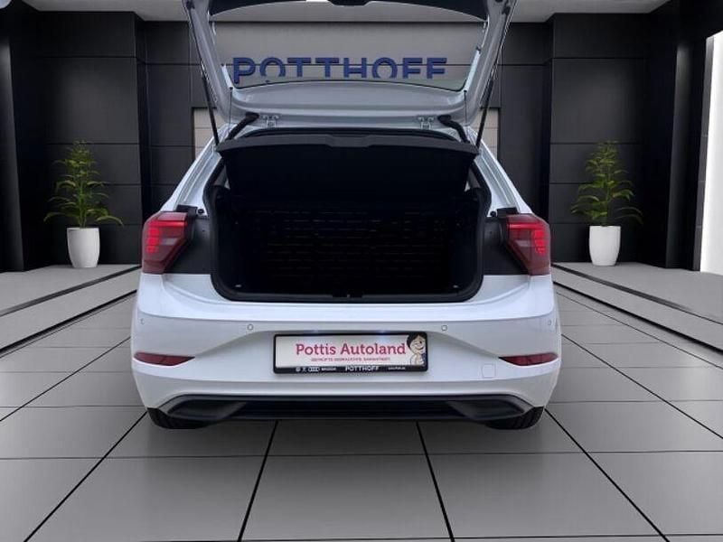Neu VW Polo Basis 80 PS (58 kW) 2025 Grau Limousine
