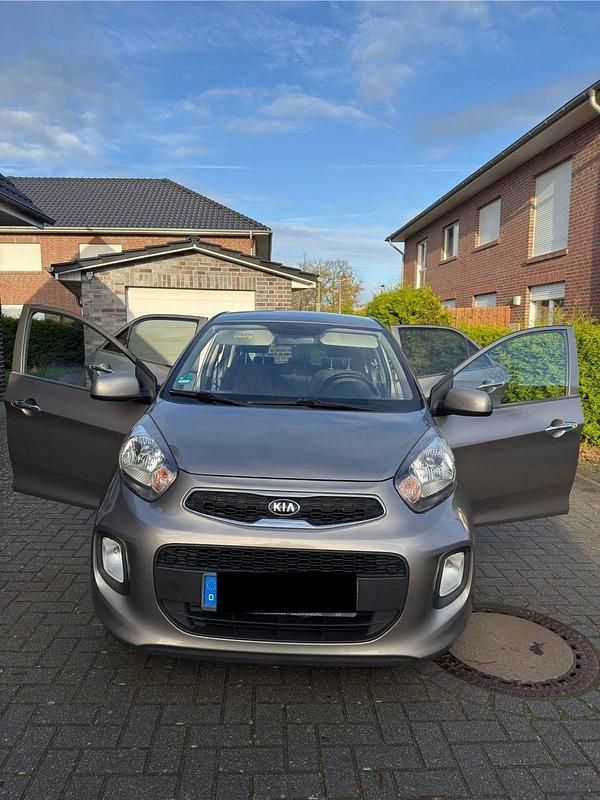 Grau Gebraucht 2016 Kia Picanto Kleinwagen | 6.999 € (Guter Preis) - Bild 1/4