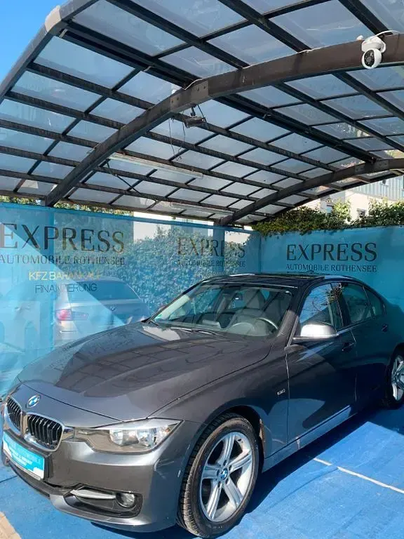 Gebraucht BMW 316 Sport Line 136 PS (100 kW) 2013 Grau Limousine