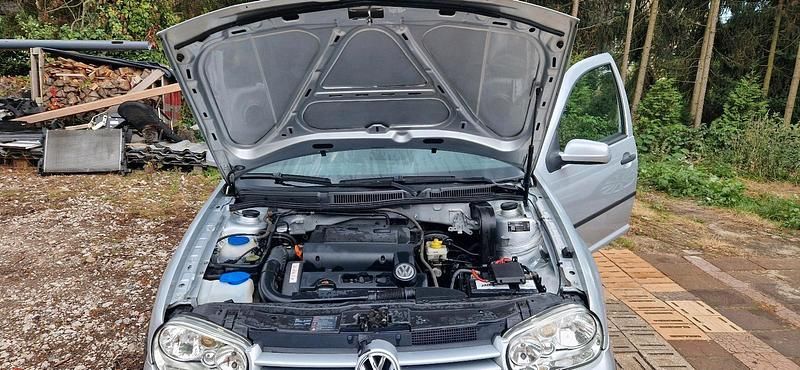 Gebraucht VW Golf IV 2004 Silber Kombi