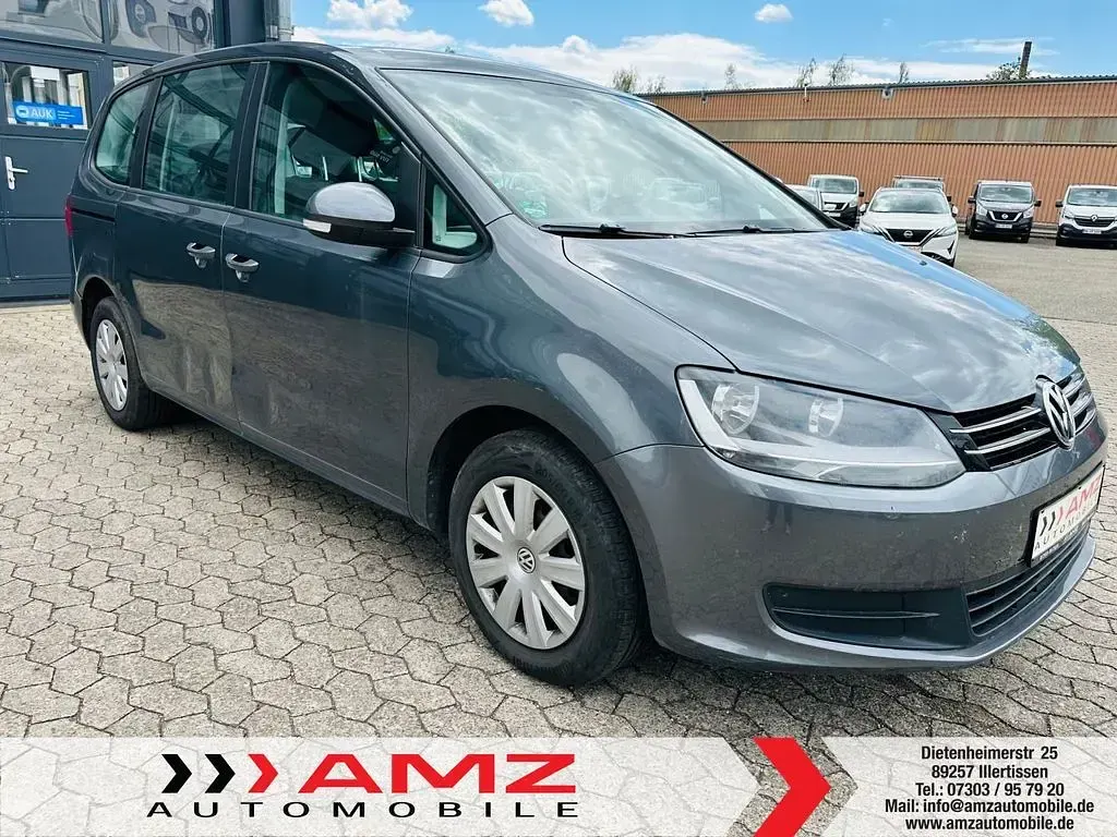 Gebraucht VW Sharan Trendline 140 PS (102 kW) 2011 Grau Van / Kleinbus
