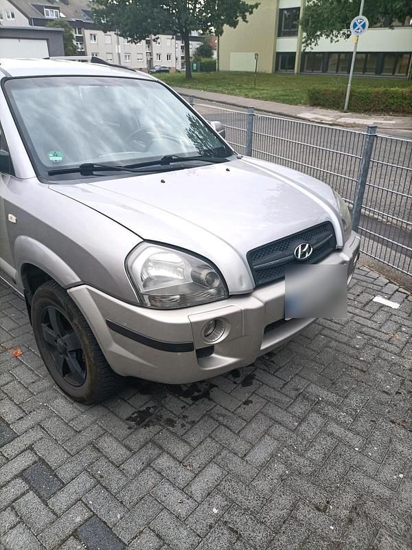 Silber Gebraucht 2006 Hyundai Tucson SUV | 3.050 € (Fairer Preis) - Bild 1/4