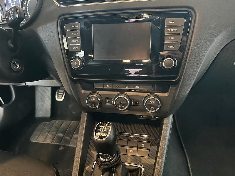 Gebraucht Skoda Octavia RS 220 PS (161 kW) 2014 Schwarz Kleinwagen