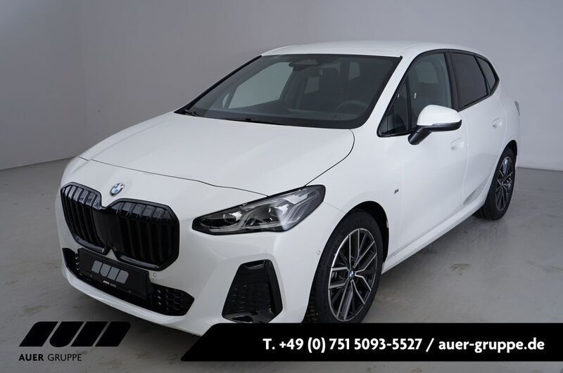 Weiß Gebraucht 2024 BMW 218 Active Tourer Sport Line Van / Kleinbus | 38.980 € (Etwas zu teuer) - Bild 1/4