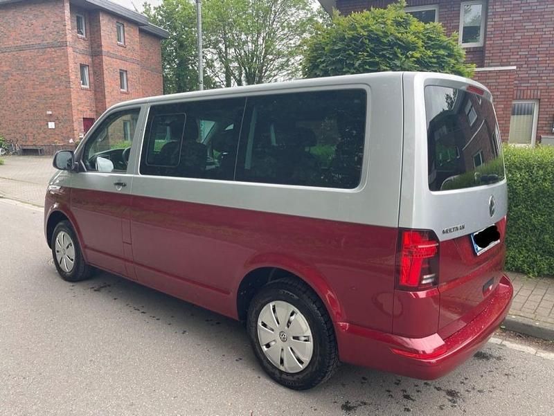 Usado VW Multivan 150 HP (110 kW) 2021 Vermelho Monovolume