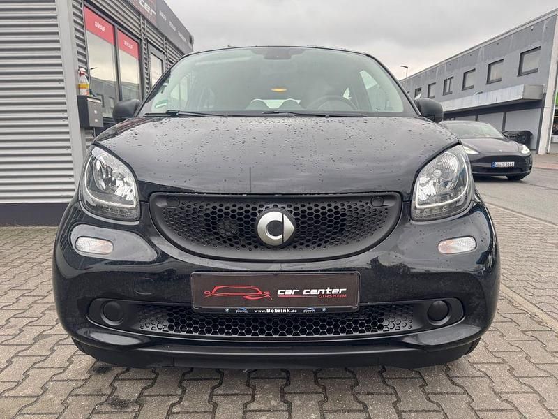 Second-hand Smart ForFour 90 CP (66 kW) 2019 Negru Hatchback