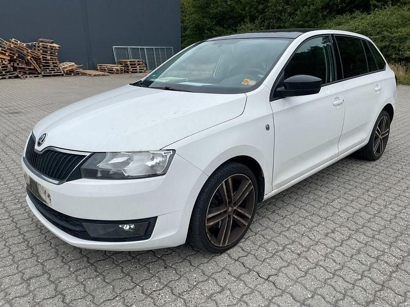 Weiß Gebraucht 2014 Skoda Rapid Style Limousine | 5.000 € (Guter Preis) - Bild 1/4