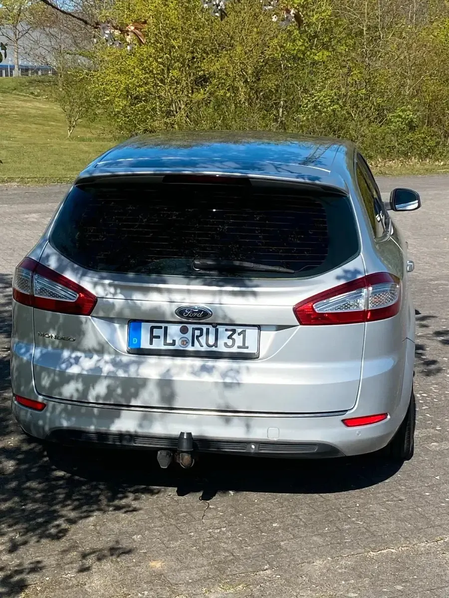 Gebraucht Ford Mondeo Titanium 163 PS (119 kW) 2012 Silber Kombi