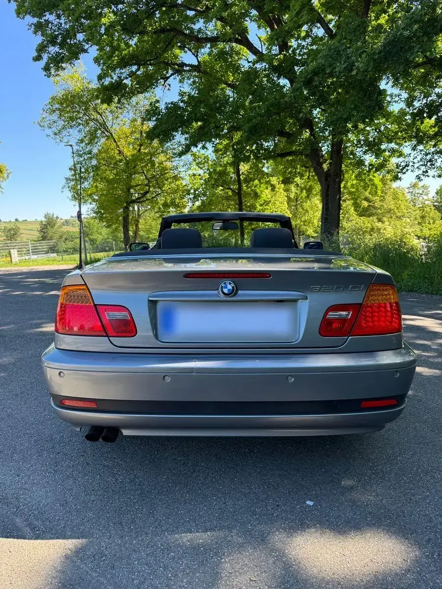 Gebraucht BMW 320 Cabriolet 170 PS (125 kW) 2004 Grau Cabrio