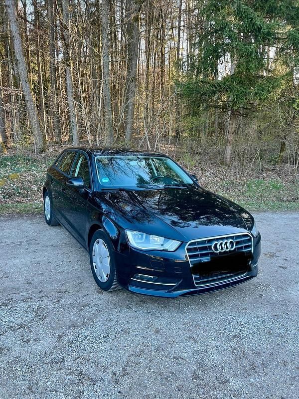 Gebraucht Audi A3 110 PS (80 kW) 2015 Schwarz Limousine