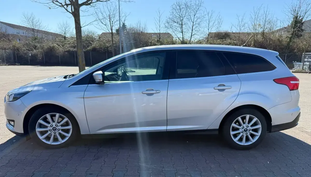 Gebraucht Ford Focus 150 PS (110 kW) 2017 Grau Kombi