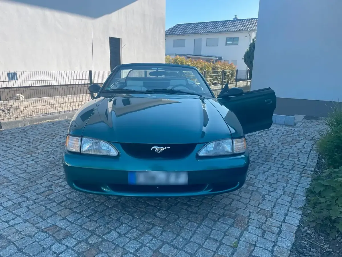 Gebraucht Ford Mustang Convertible 147 PS (108 kW) 1996 Grün Cabrio