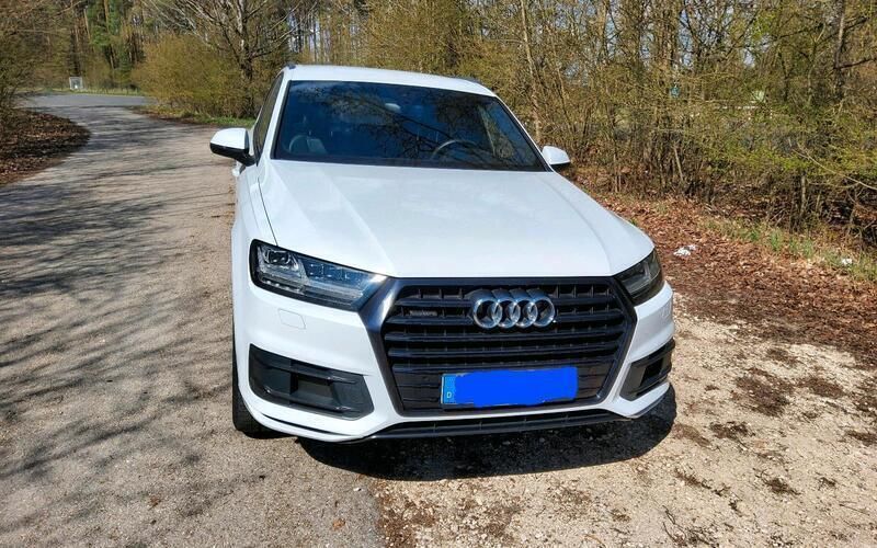 Weiß Gebraucht 2019 Audi Q7 S-Line SUV | 51.300 € (Teuer) - Bild 1/4