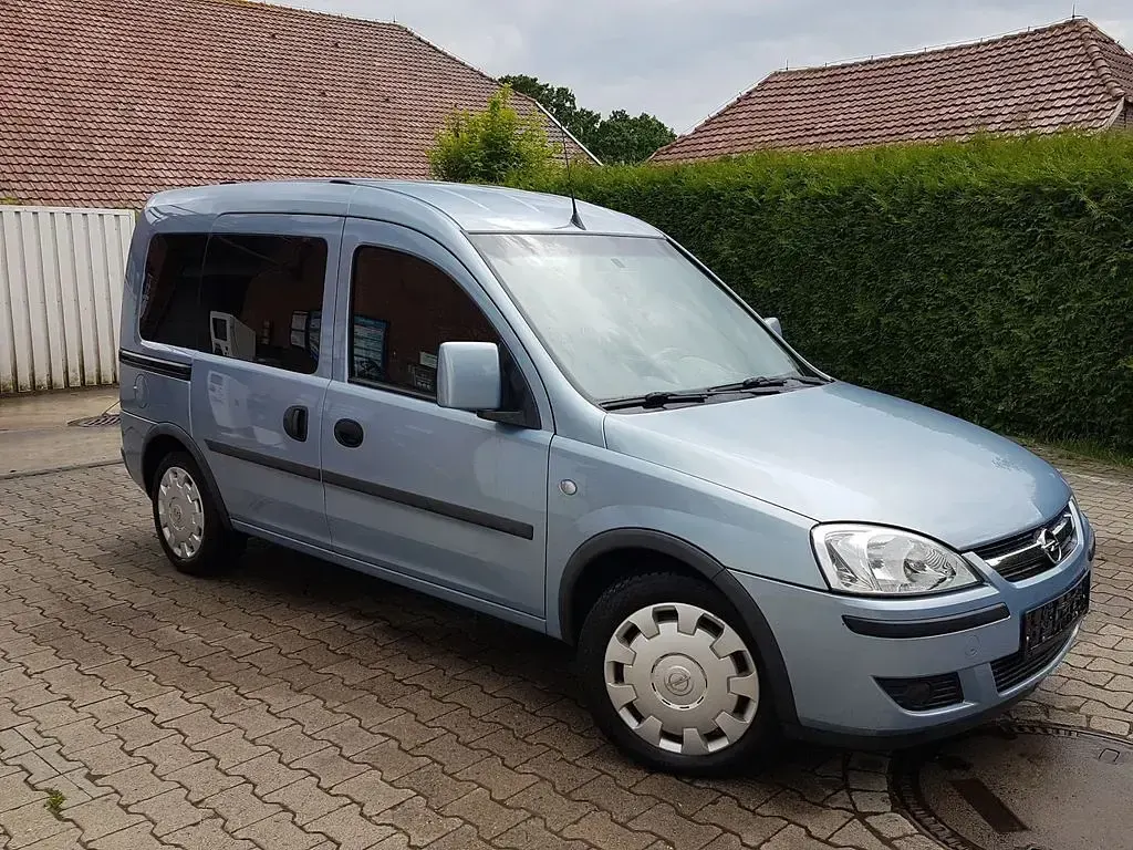 Gebraucht Opel Combo Edition 94 PS (69 kW) 2008 Blau Van / Kleinbus