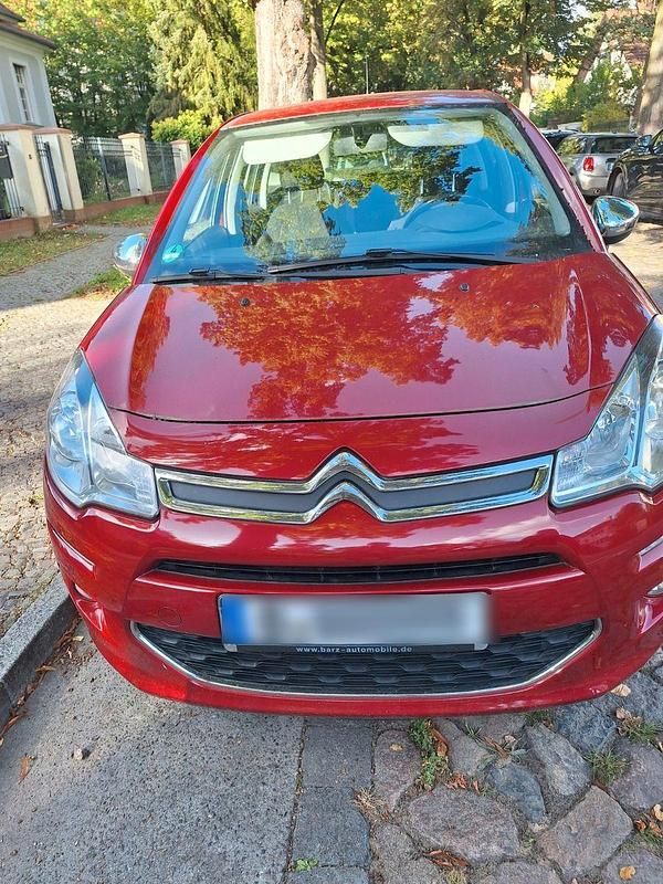 Rot Gebraucht 2014 Citroën C3 PureTech Kleinwagen | 6.200 € (Etwas zu teuer) - Bild 1/4