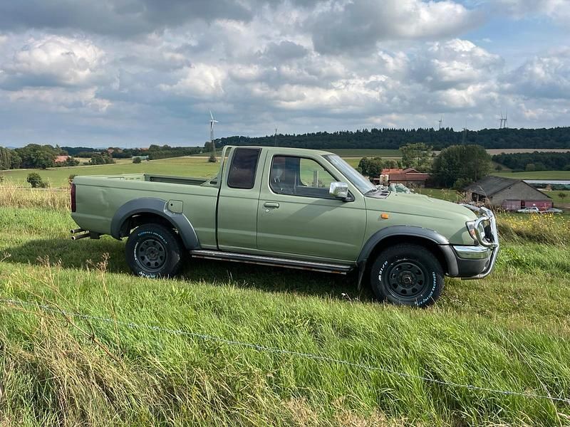 Gebraucht Nissan Navara 103 PS (75 kW) 1999 Pickup