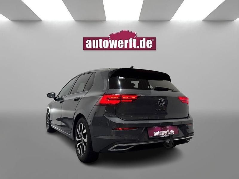 Gebraucht VW Golf VIII Move 150 PS (110 kW) 2022 Grau Limousine