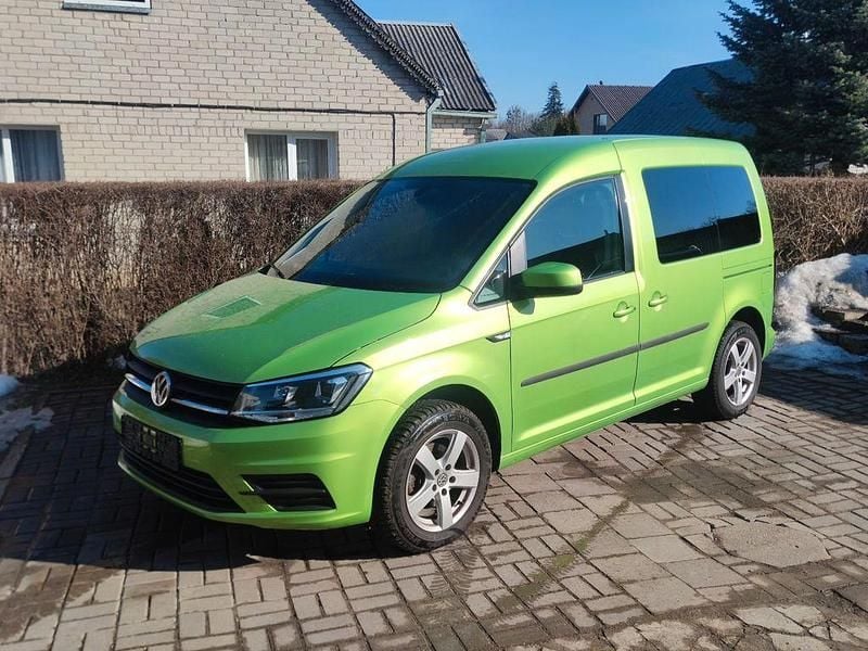 Gebraucht VW Caddy 102 PS (75 kW) 2017 Grün Van / Kleinbus