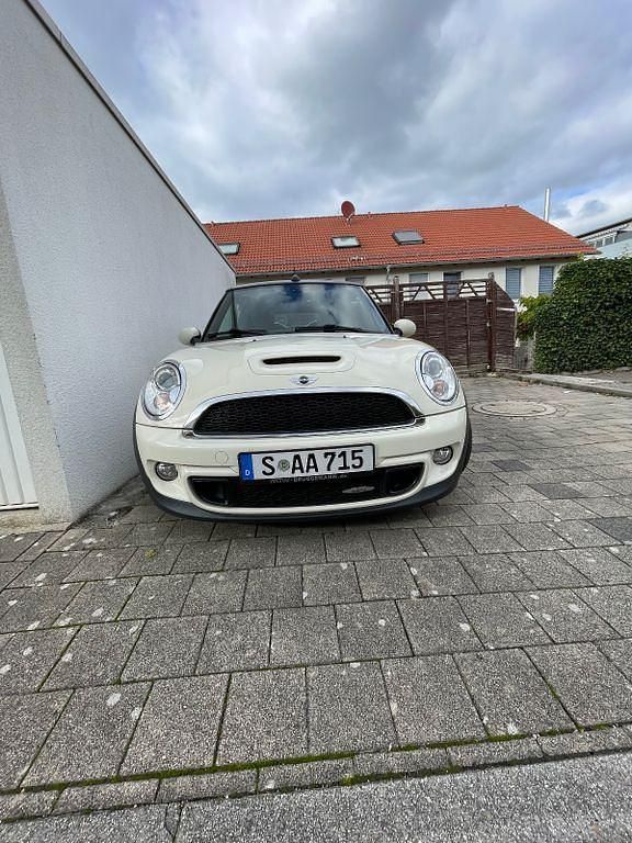 Weiß Gebraucht 2011 Mini John Cooper Works Kleinwagen | 12.500 € (Fairer Preis) - Bild 1/4