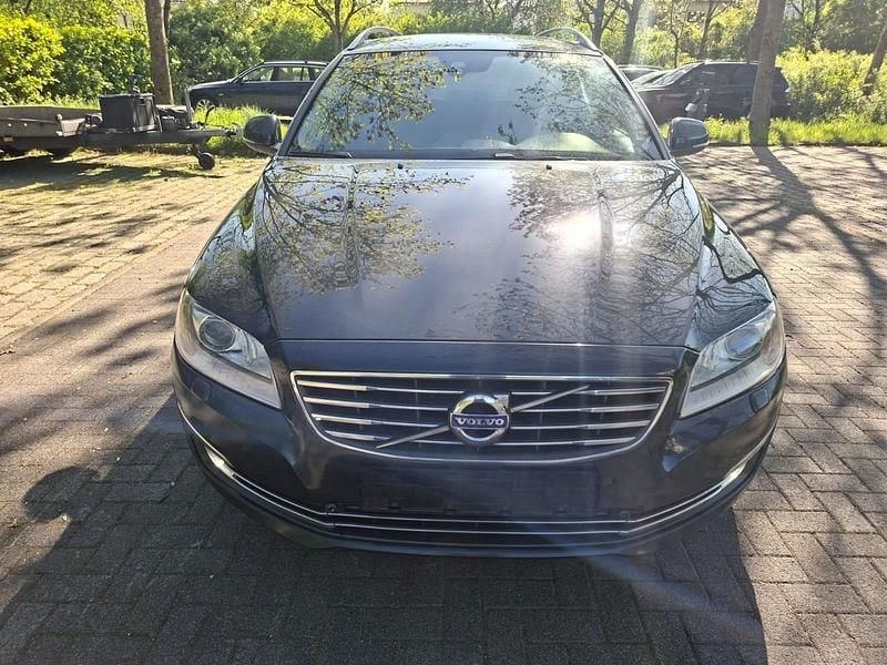 Second-hand Volvo V70 150 CP (110 kW) 2016 Gri Break