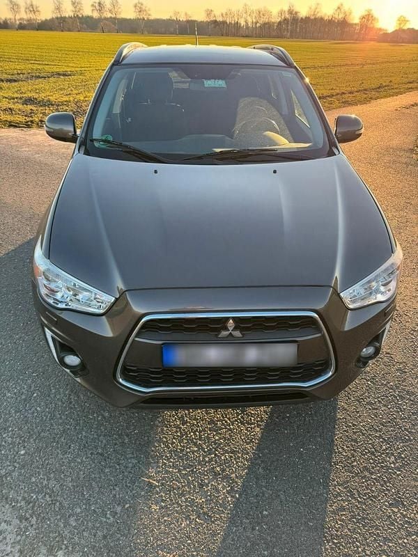 Gebraucht Mitsubishi ASX Plus 150 PS (110 kW) 2015 Braun SUV