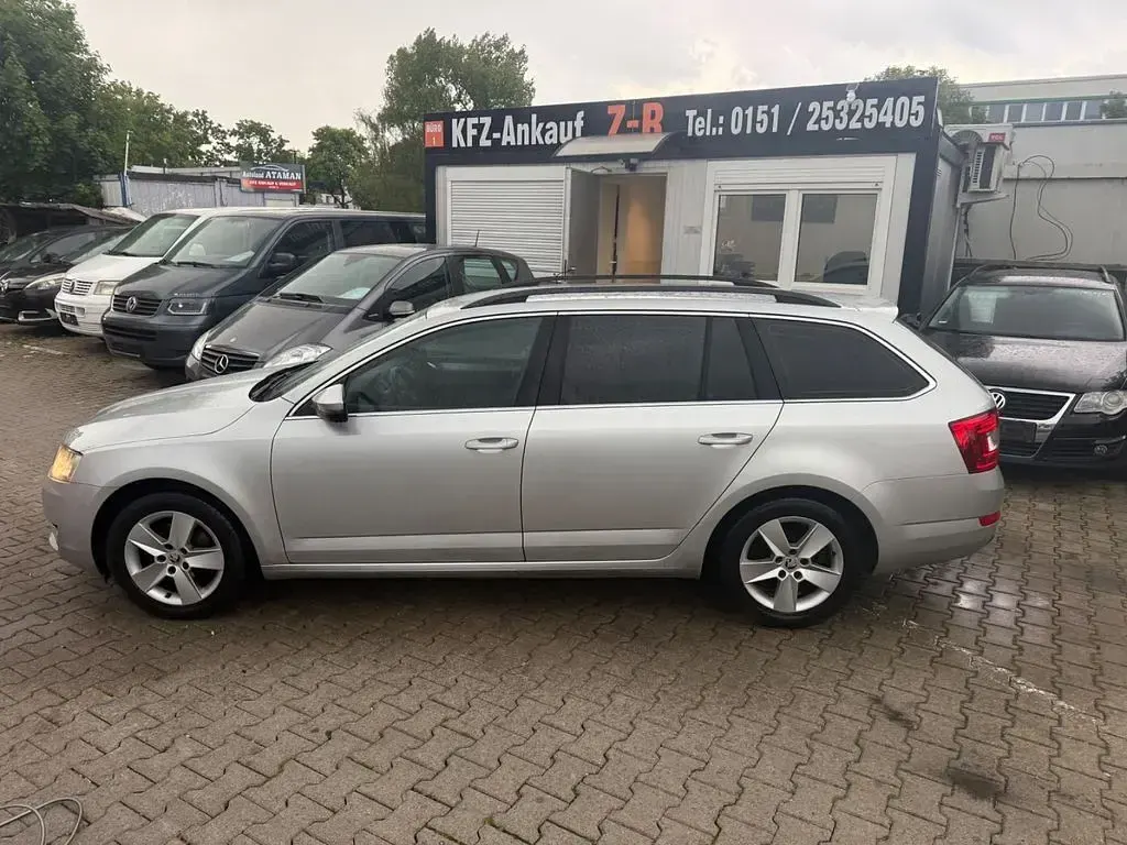 Używany Skoda Octavia 140 KM (102 kW) 2015 Srebrny Kombi