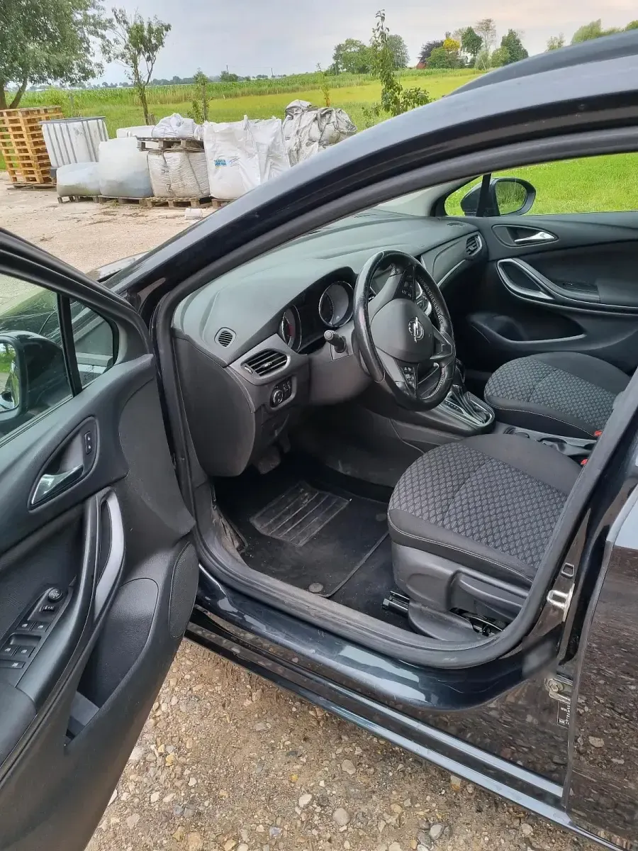 Gebraucht Opel Astra 136 PS (100 kW) 2016 Schwarz Kombi