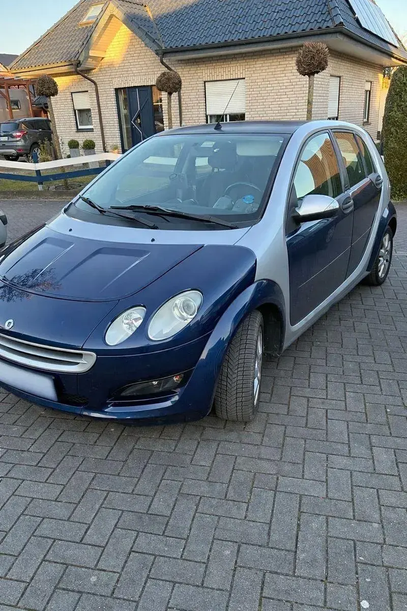 Używany Smart ForFour Passion 95 KM (69 kW) 2006 Niebieski Hatchback